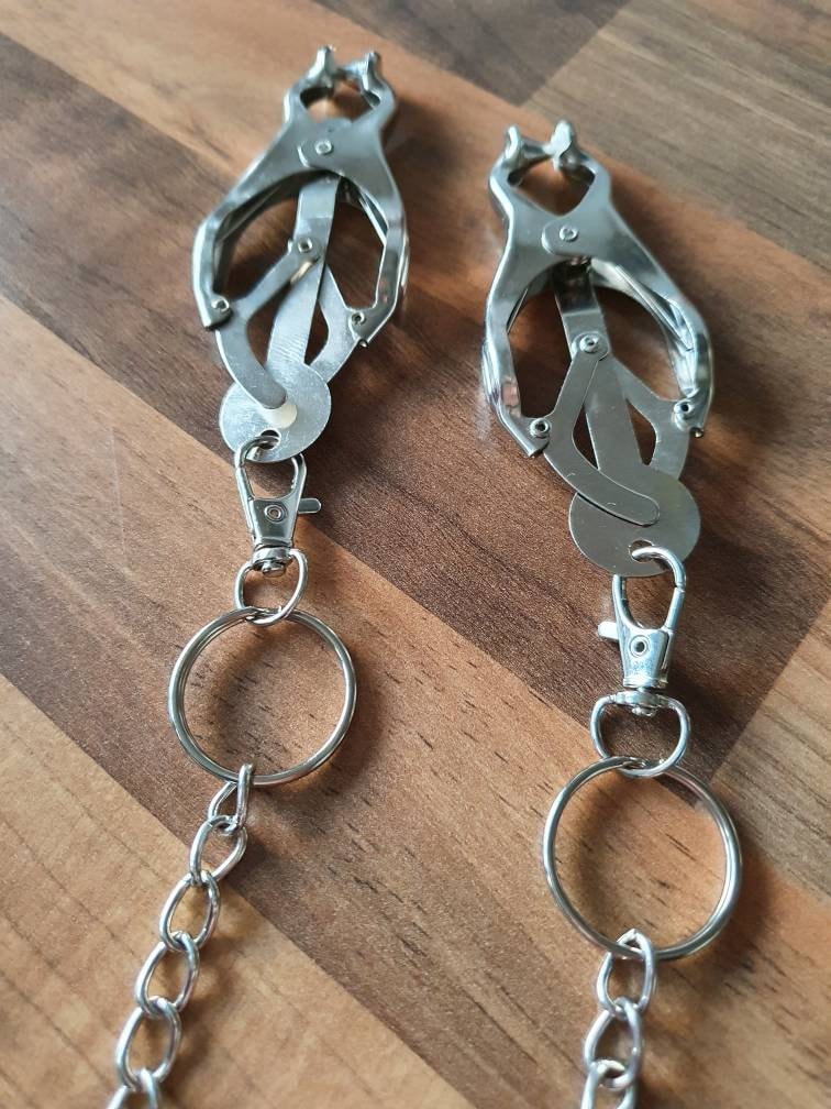 Big Spiked Clover Clamps