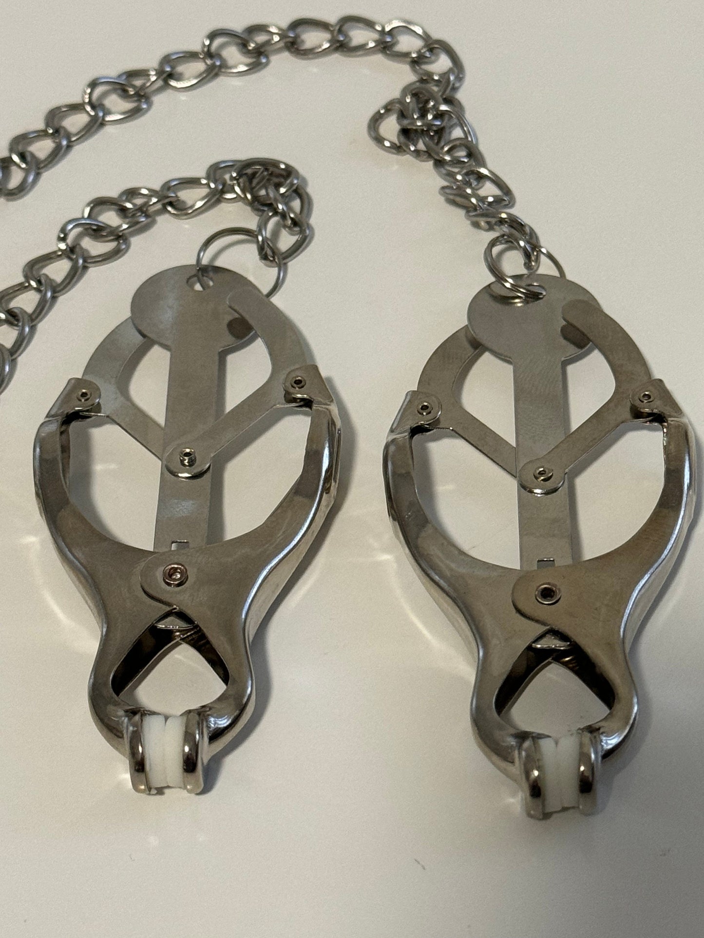 Silver Clover Nipple Clamps With Chain